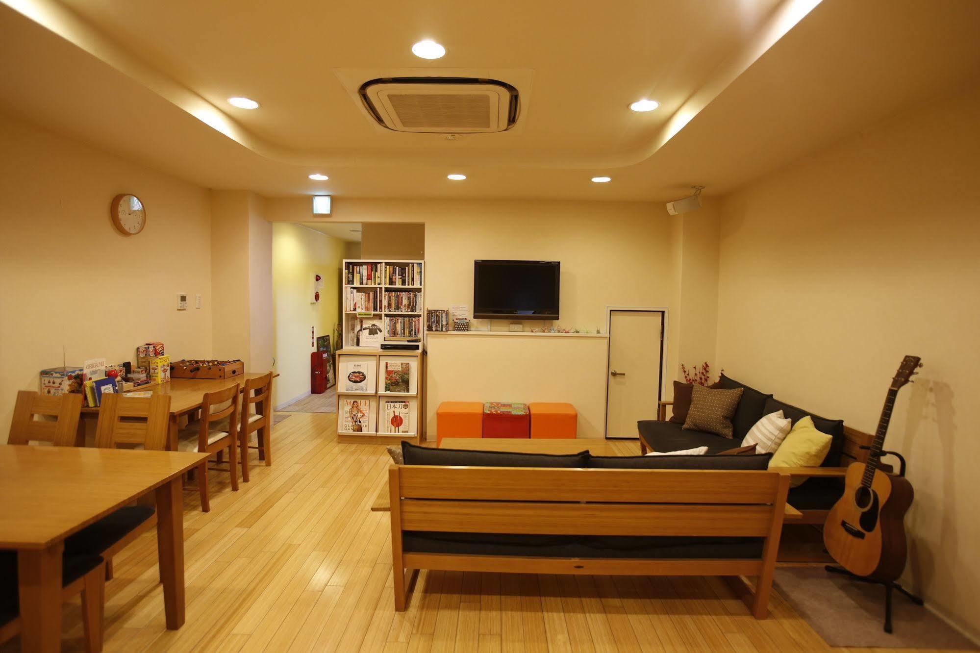 K'S House Hiroshima - Travelers Hostel Екстер'єр фото